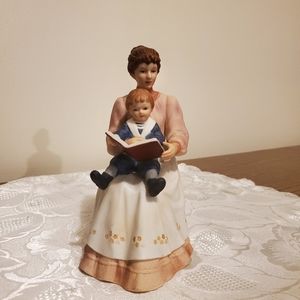HOMCO Vintage Porcelain Mother & Child Figurine #1460